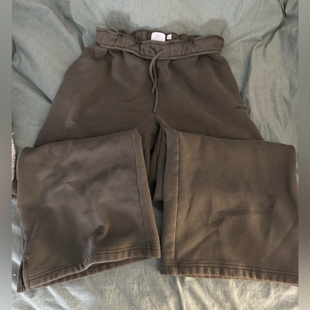 Aritzia Cozy Sweatfleece Pants